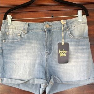Indigo Rein Women's Blue Denim Shorts